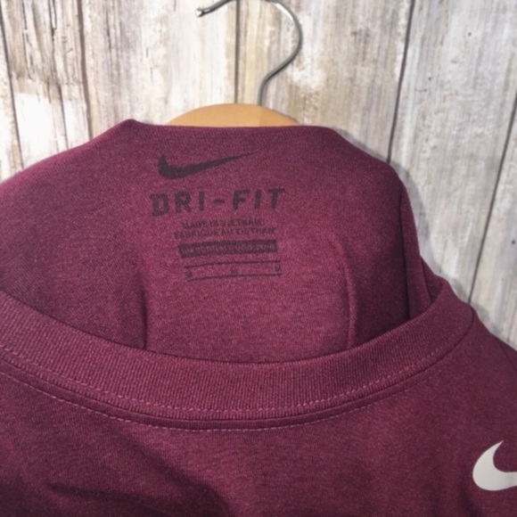 Nike Cleveland Cavaliers Tee - Picture 6 of 6